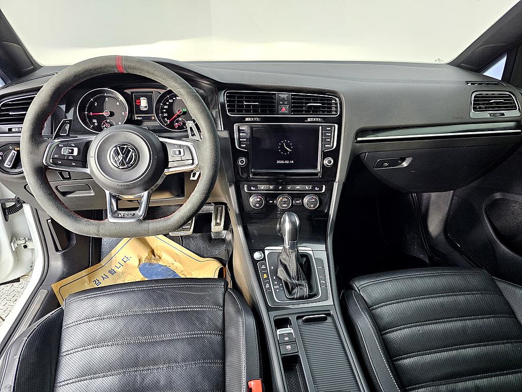 Volkswagen Golf - Vista 5