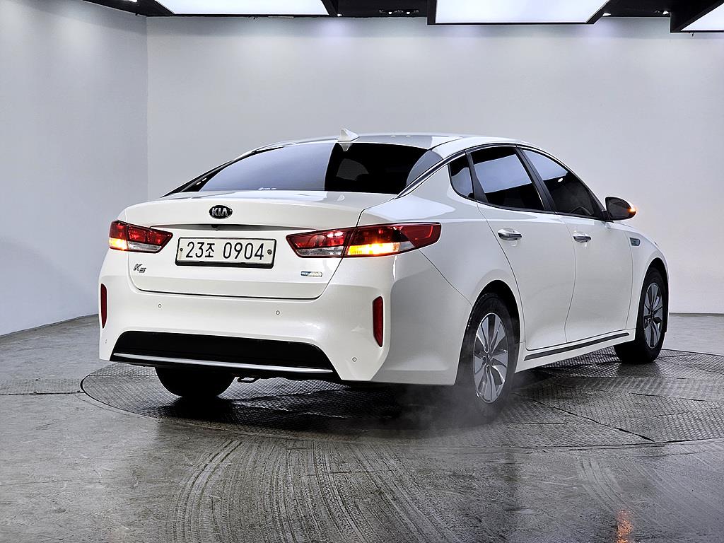 KIA K5 - Vista 4