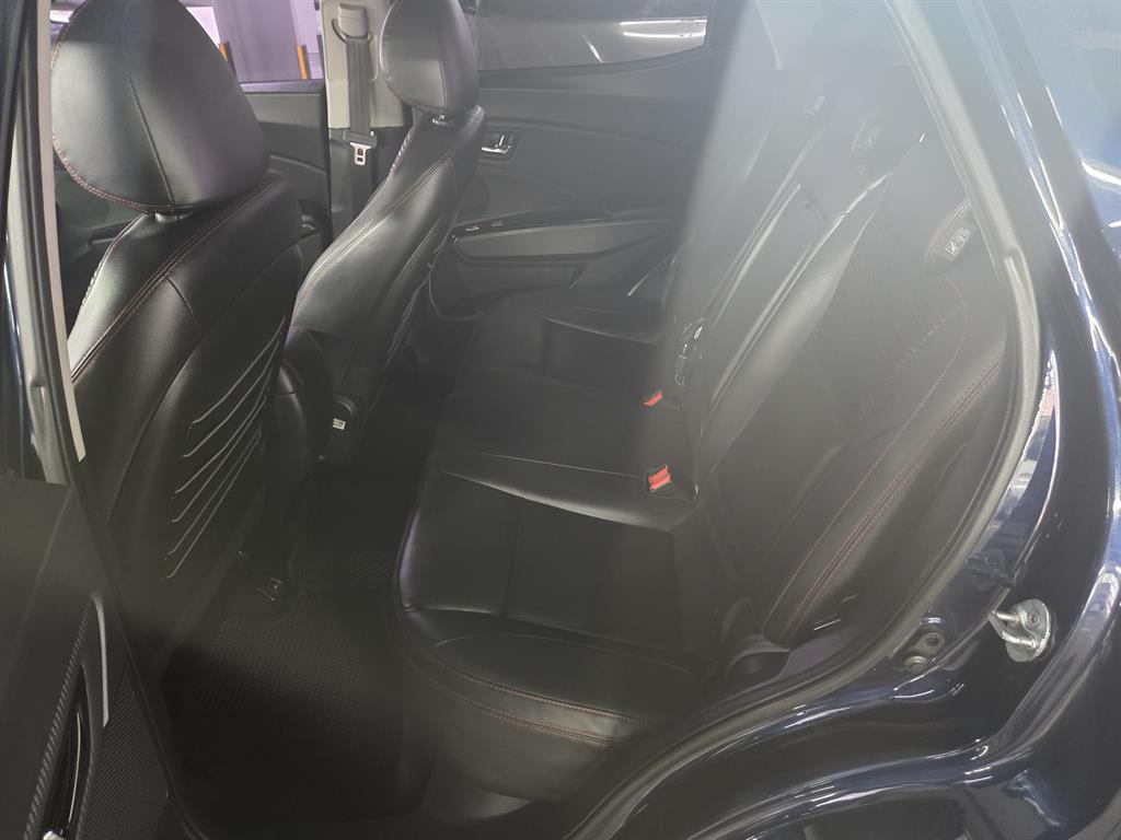 Ssangyong Tivoli - Vista 6