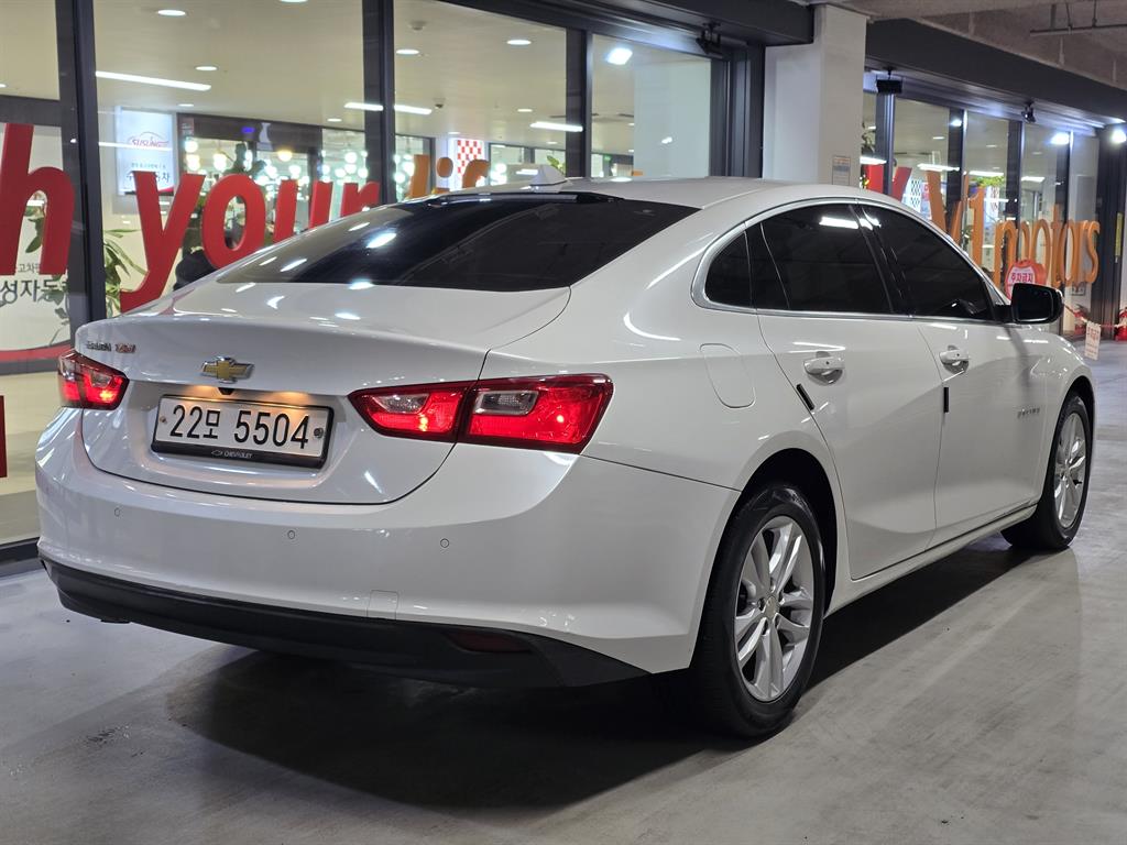 Chevrolet Malibu - Vista 4