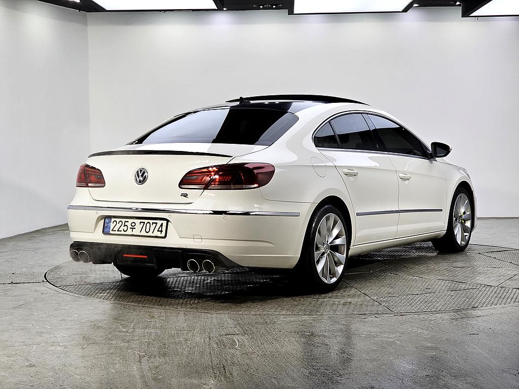 Volkswagen CC - Vista 4