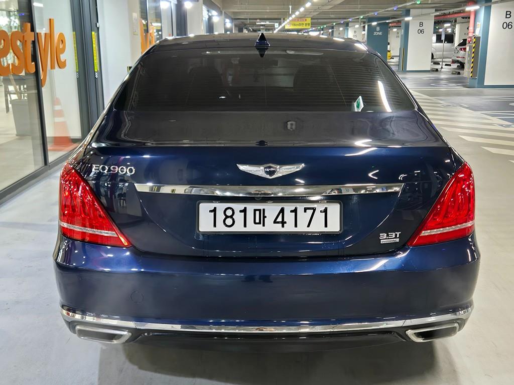 Genesis EQ900 - Vista 5