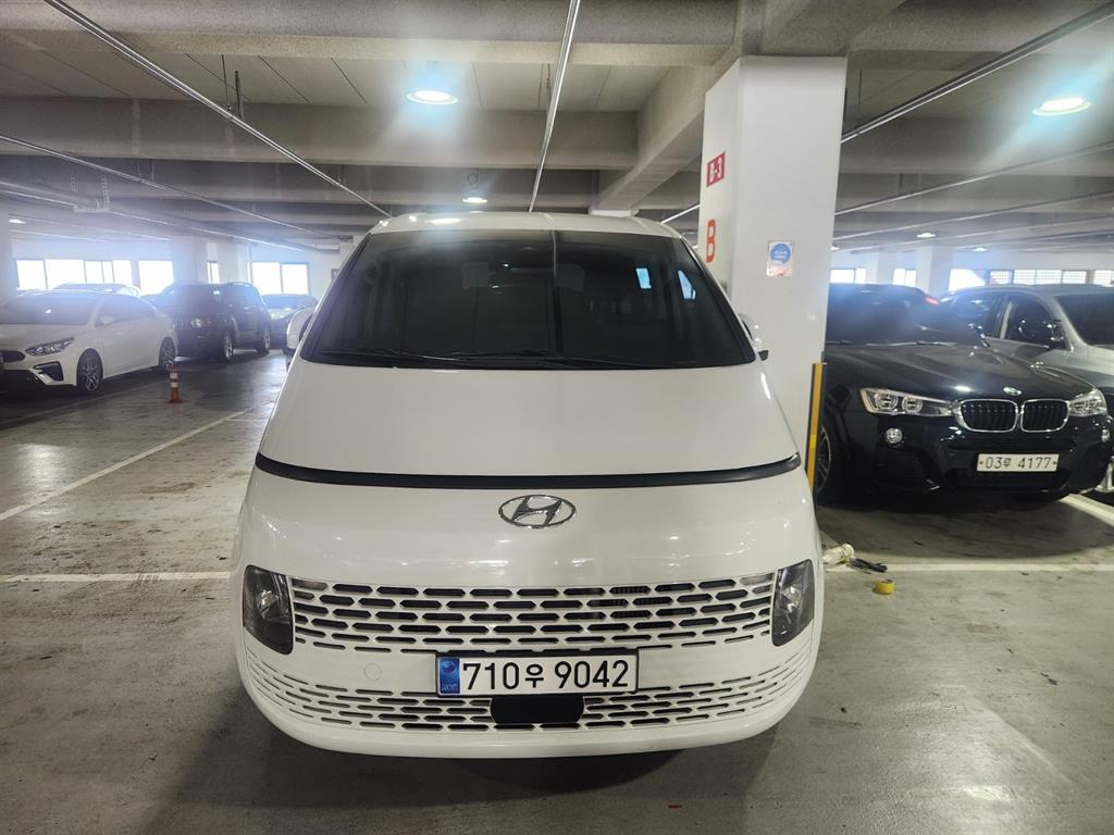 HYUNDAI Staria 2024 Blanco - Importación desde Corea - HF Imports Iquique - Foto 1