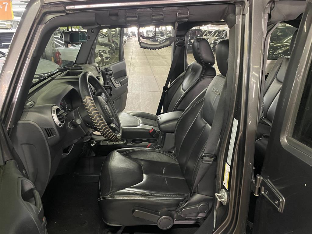 Jeep Wrangler - Vista 8