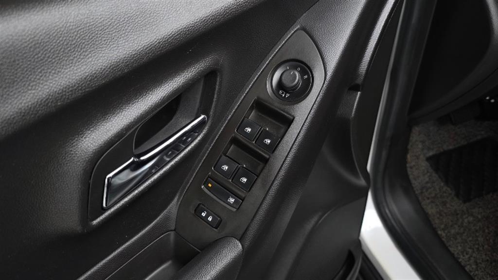 Chevrolet Trax 2017 Blanco - Importación desde Corea - HF Imports Iquique - Foto 18