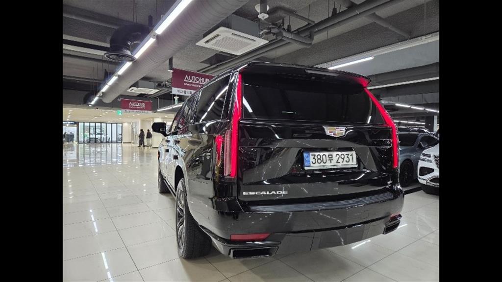 Cadillac Escalade - Vista 4