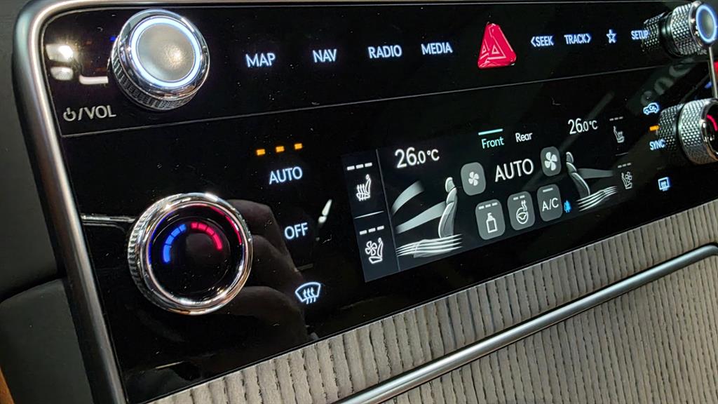 Genesis GV80 - Vista 8