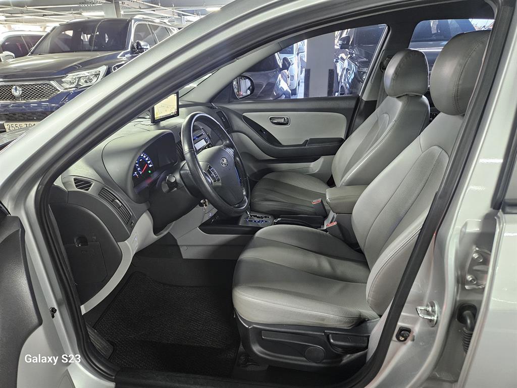 HYUNDAI Avante 2010 Plateado - Importación desde Corea - HF Imports Iquique - Foto 18