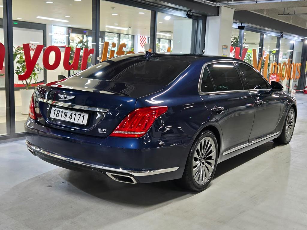 Genesis EQ900 - Vista 4