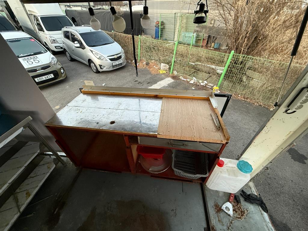 Small Truck Special (sneck/mobile sales) - Vista 8