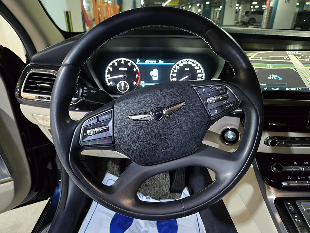 Genesis EQ900 - Vista 8