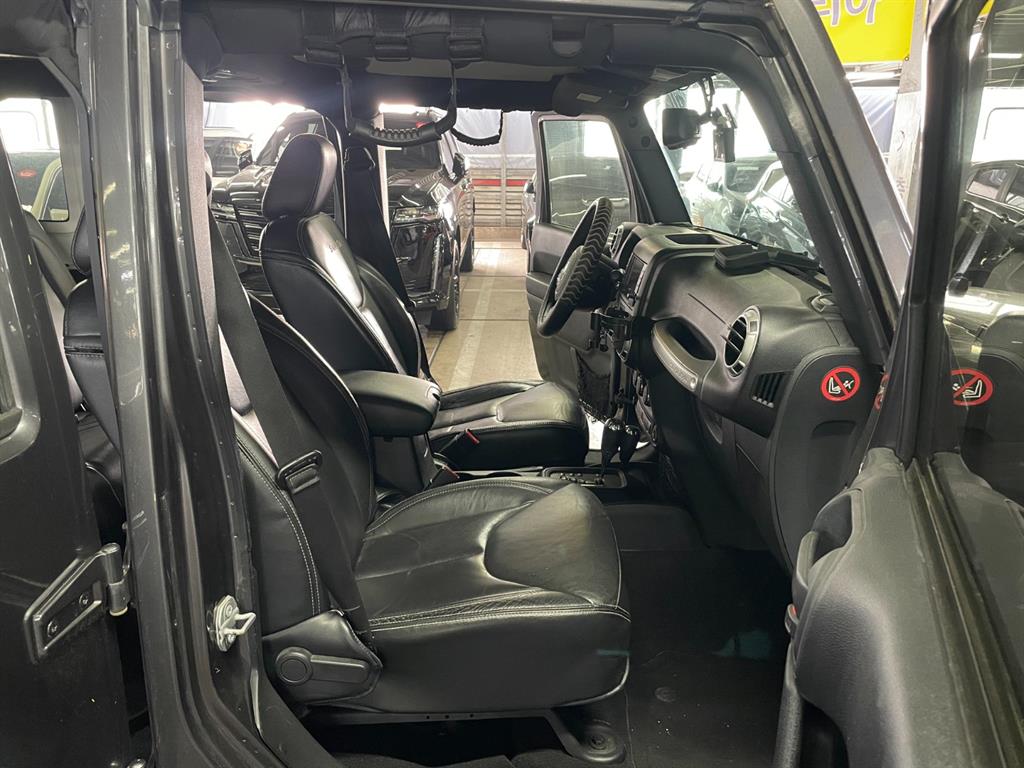 Jeep Wrangler - Vista 11