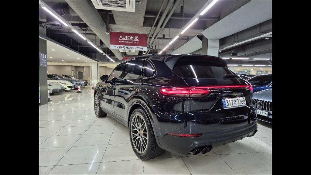 Porsche Cayenne - Vista 4