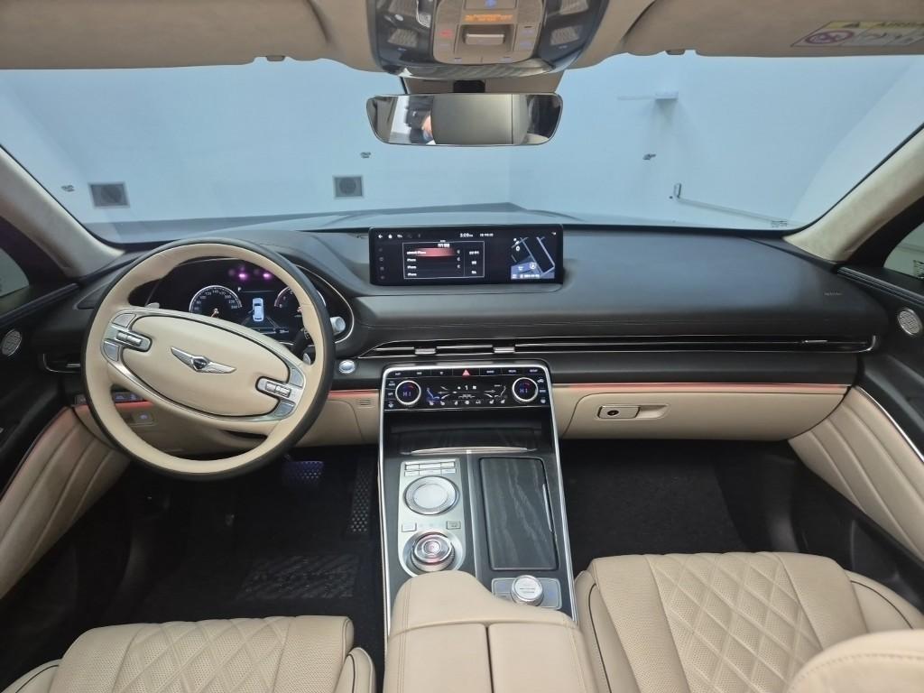 Genesis GV80 - Vista 6