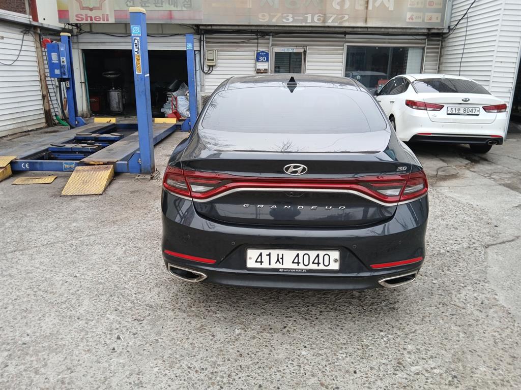 HYUNDAI Grandeur - Vista 2