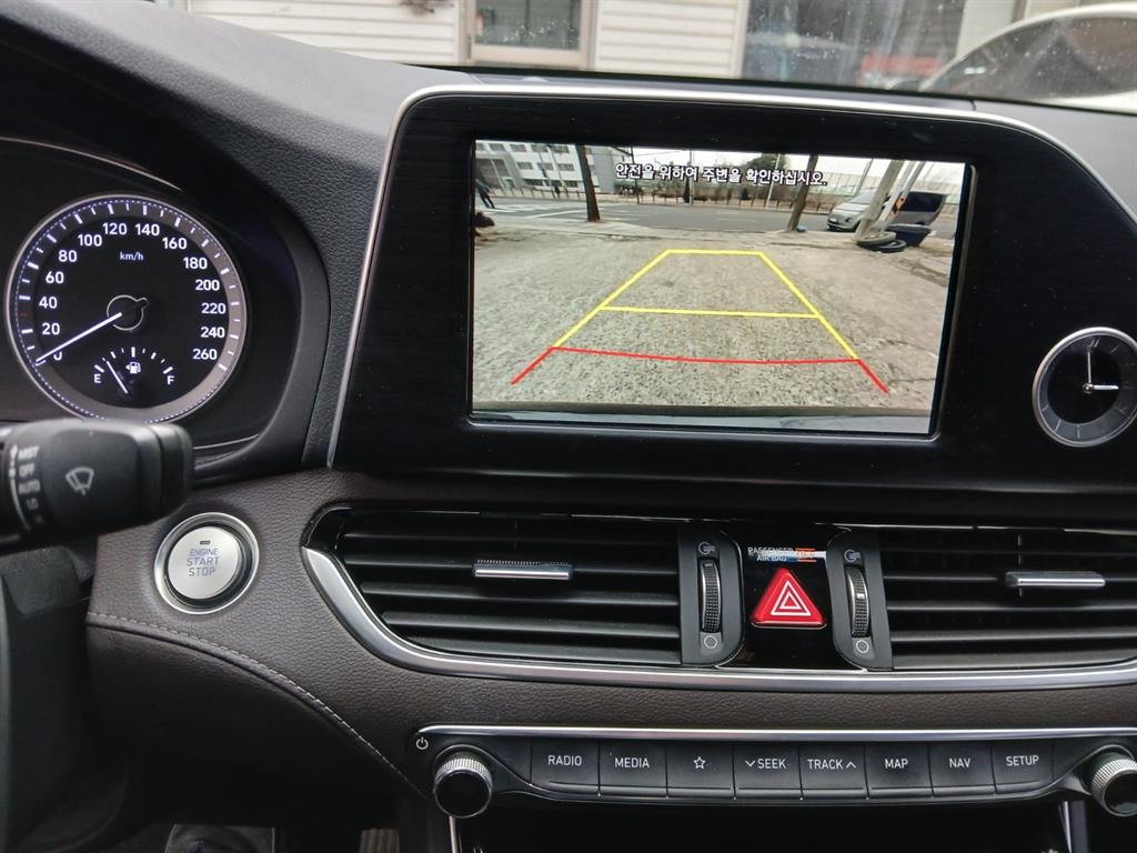 HYUNDAI Grandeur - Vista 7