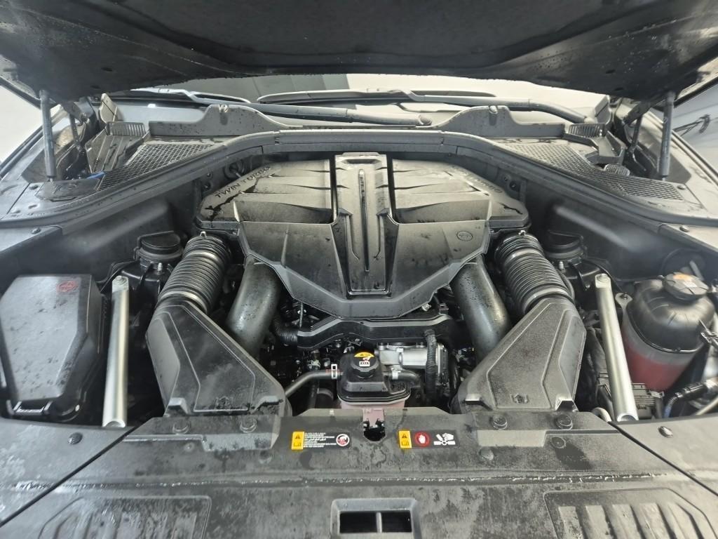 Genesis GV80 - Vista 8