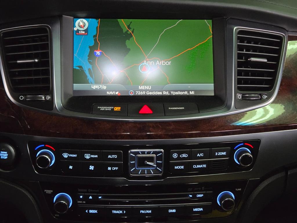 HYUNDAI Equus - Vista 11