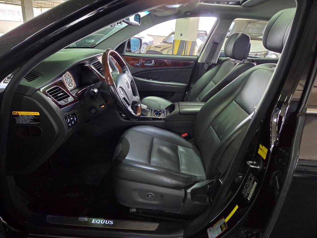 HYUNDAI Equus - Vista 6