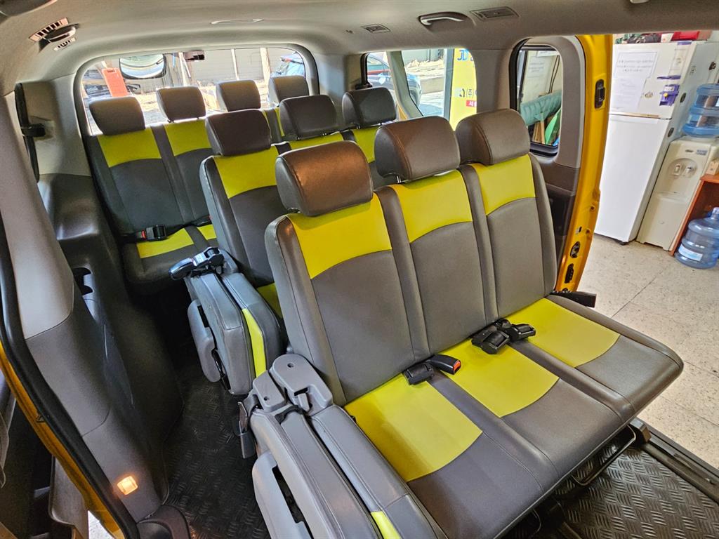 HYUNDAI Starex 2019 Amarillo - Importación desde Corea - HF Imports Iquique - Foto 16