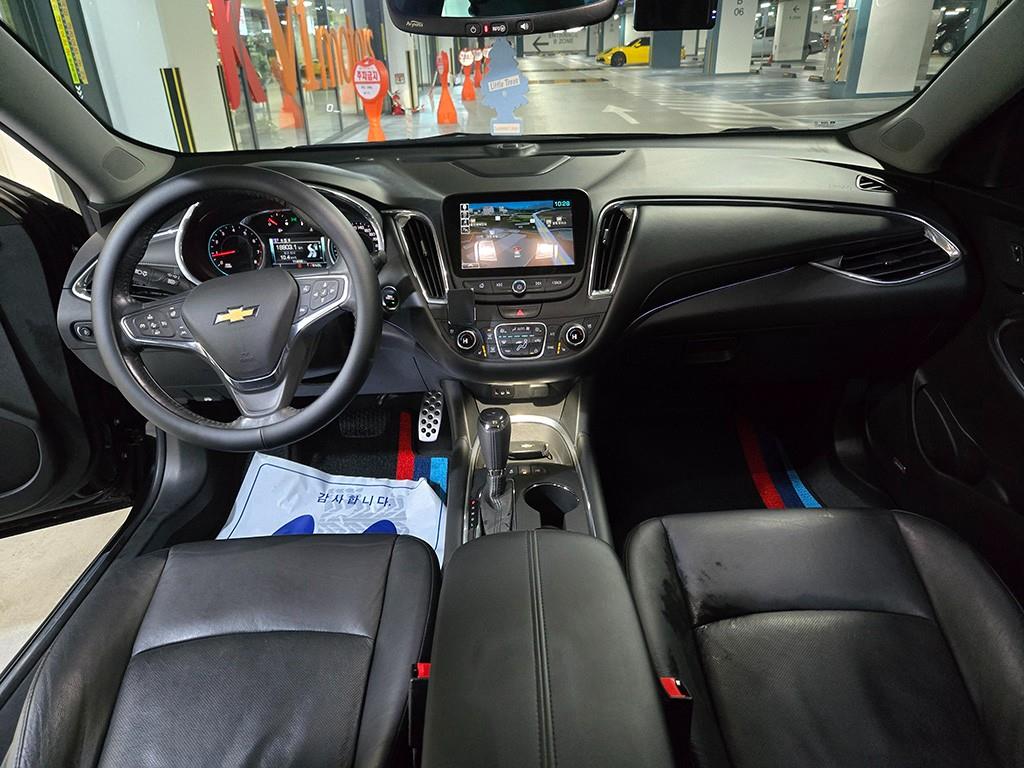 Chevrolet Malibu - Vista 10