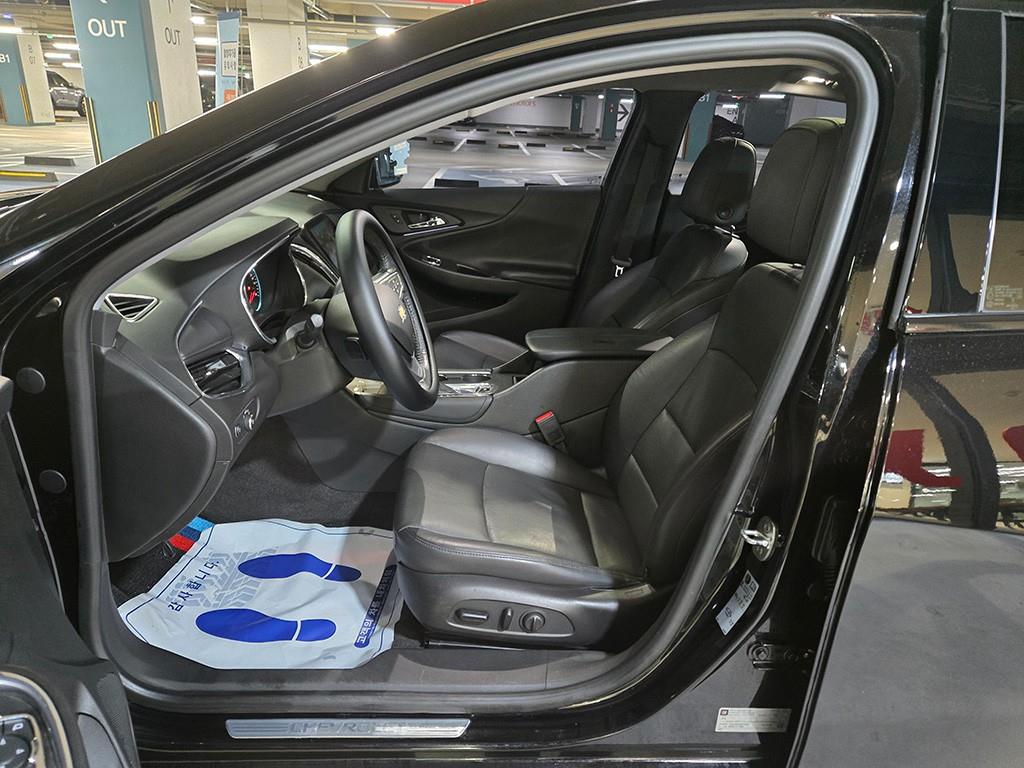 Chevrolet Malibu - Vista 6