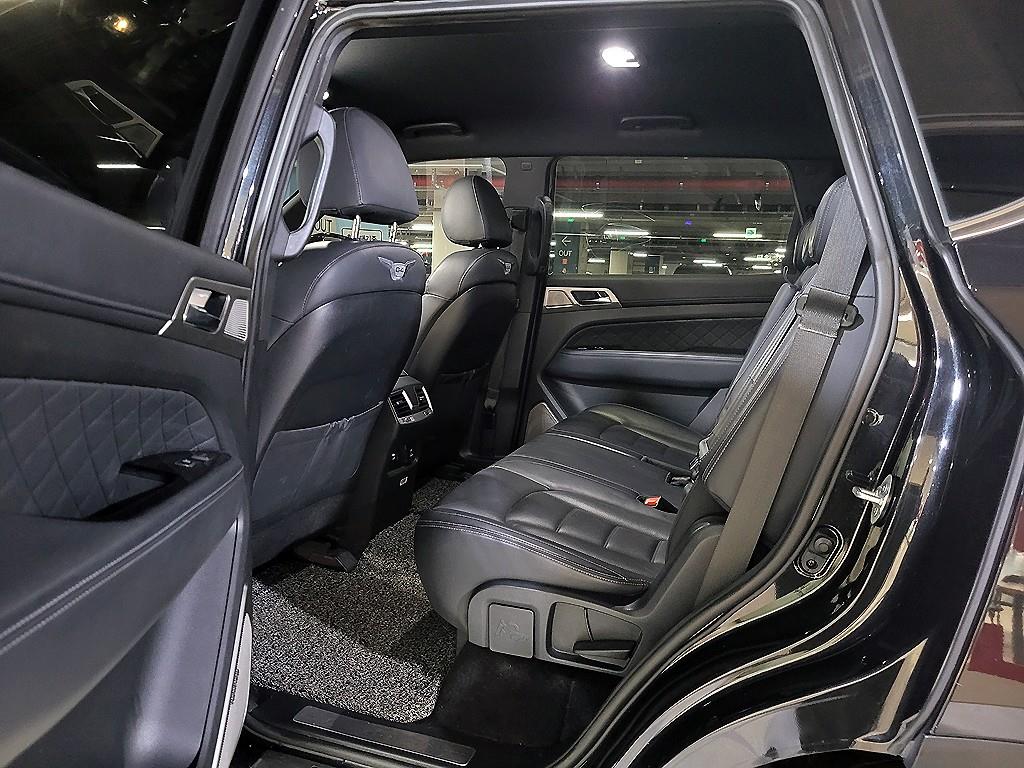 Ssangyong Rexton - Vista 8