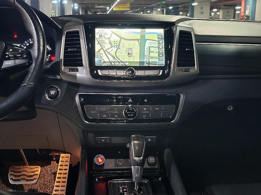 Ssangyong Rexton - Vista 11