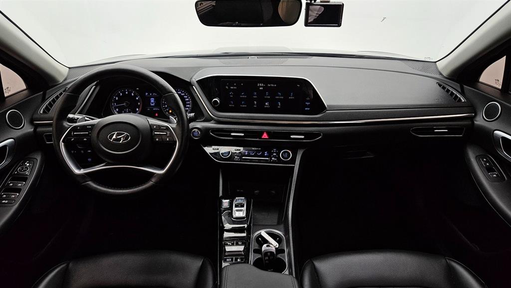 HYUNDAI Sonata - Vista 8