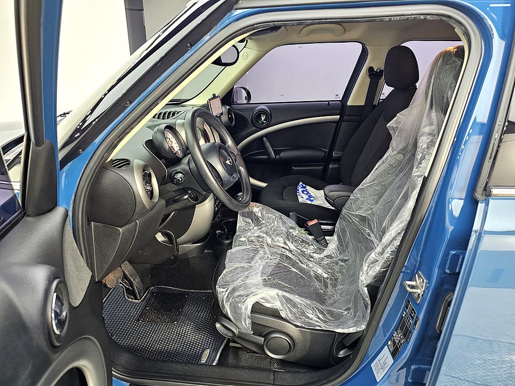 Mini Countryman - Vista 8