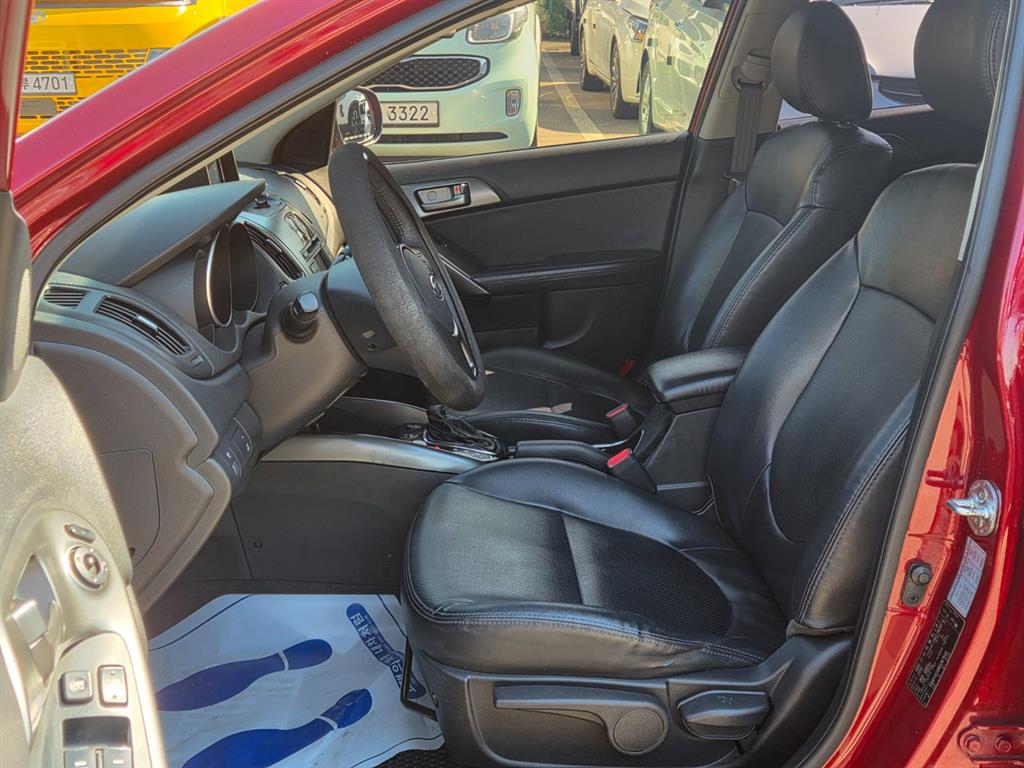 KIA Forte - Vista 10