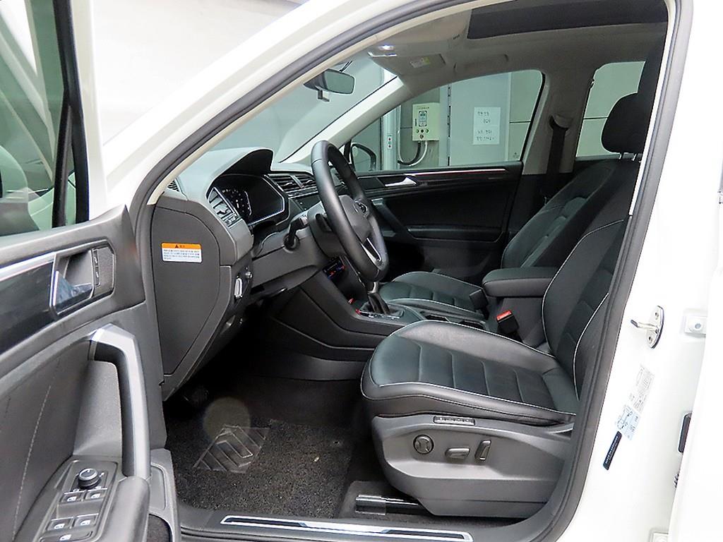 Volkswagen Tiguan - Vista 5