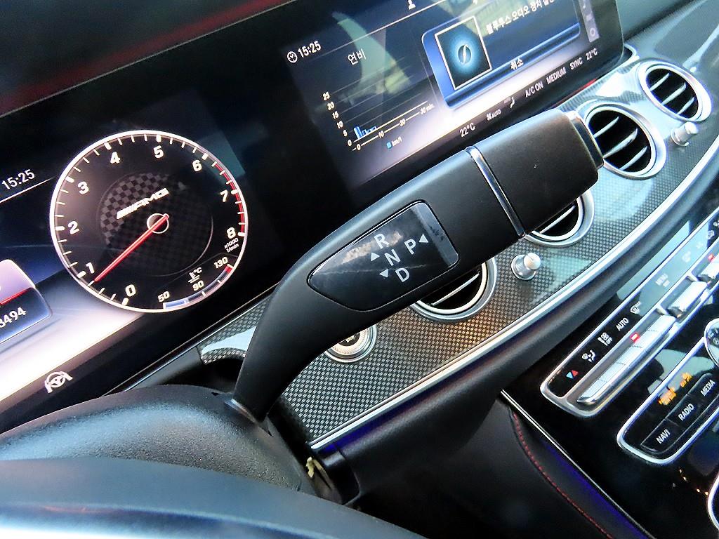 Mercedes Benz E class - Vista 11