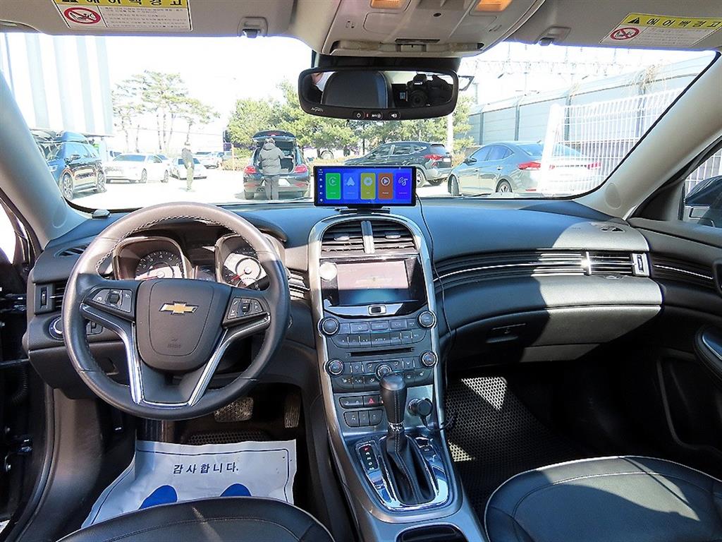 Chevrolet Malibu - Vista 7