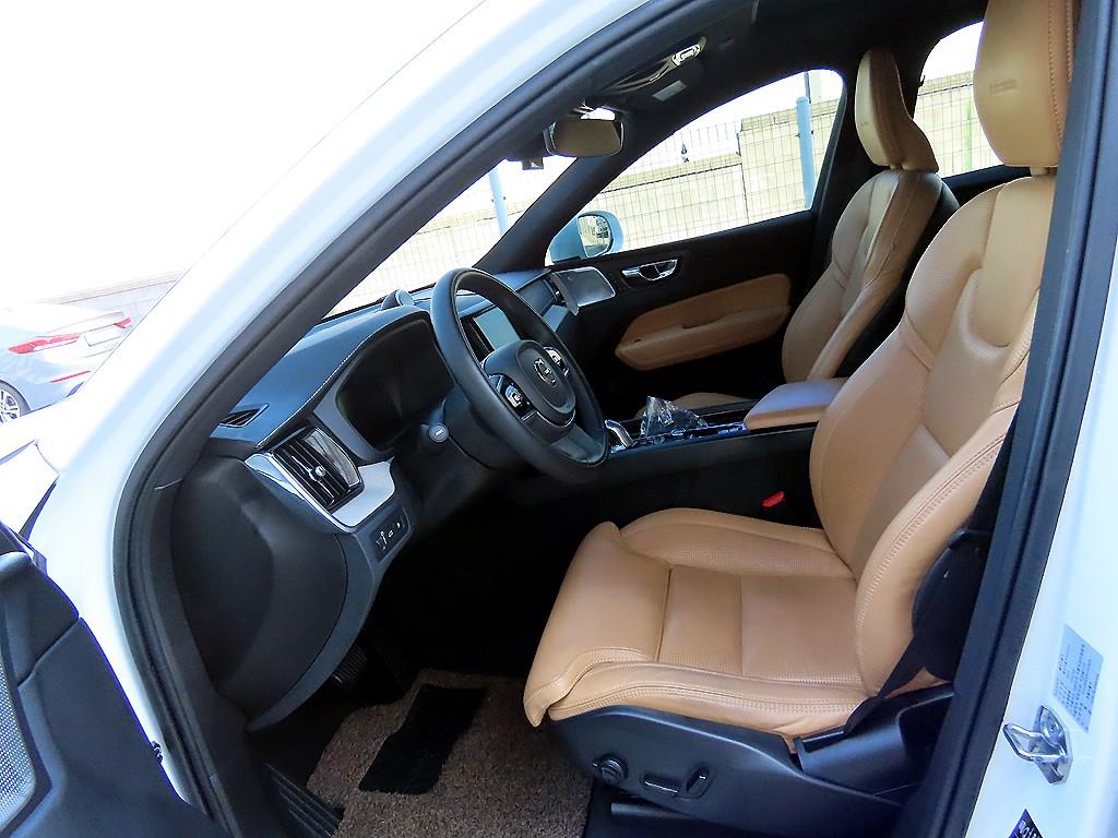 Volvo XC60 - Vista 5