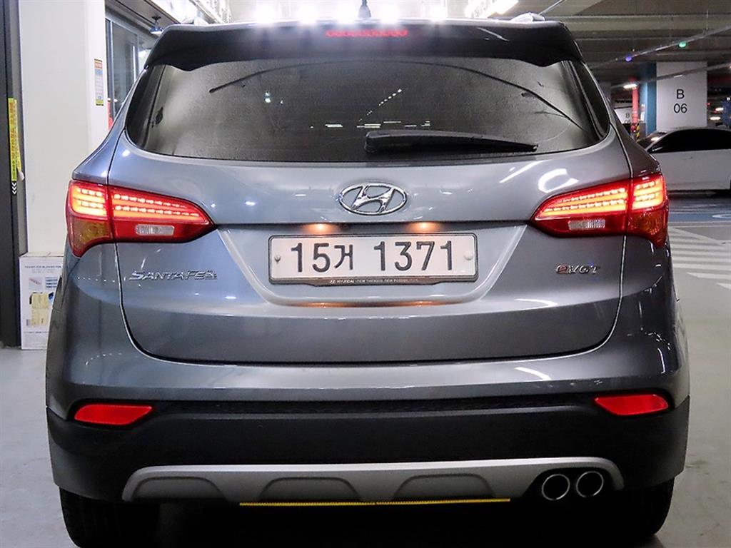 HYUNDAI Santa Fe - Vista 5