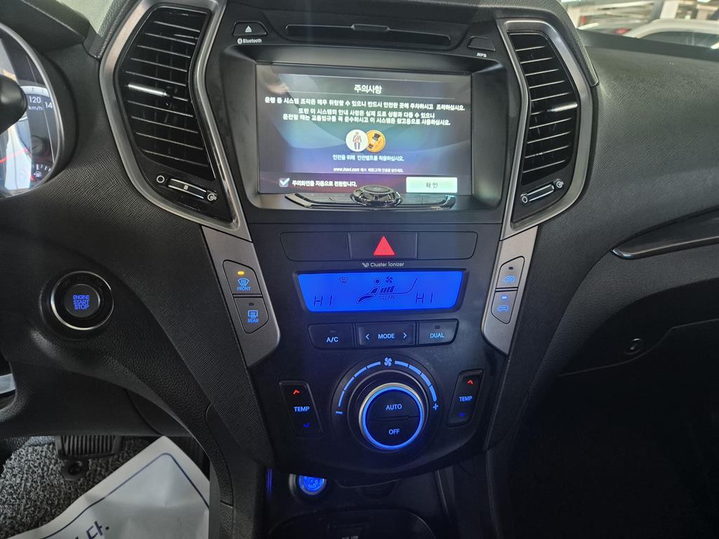 HYUNDAI Santa Fe - Vista 10