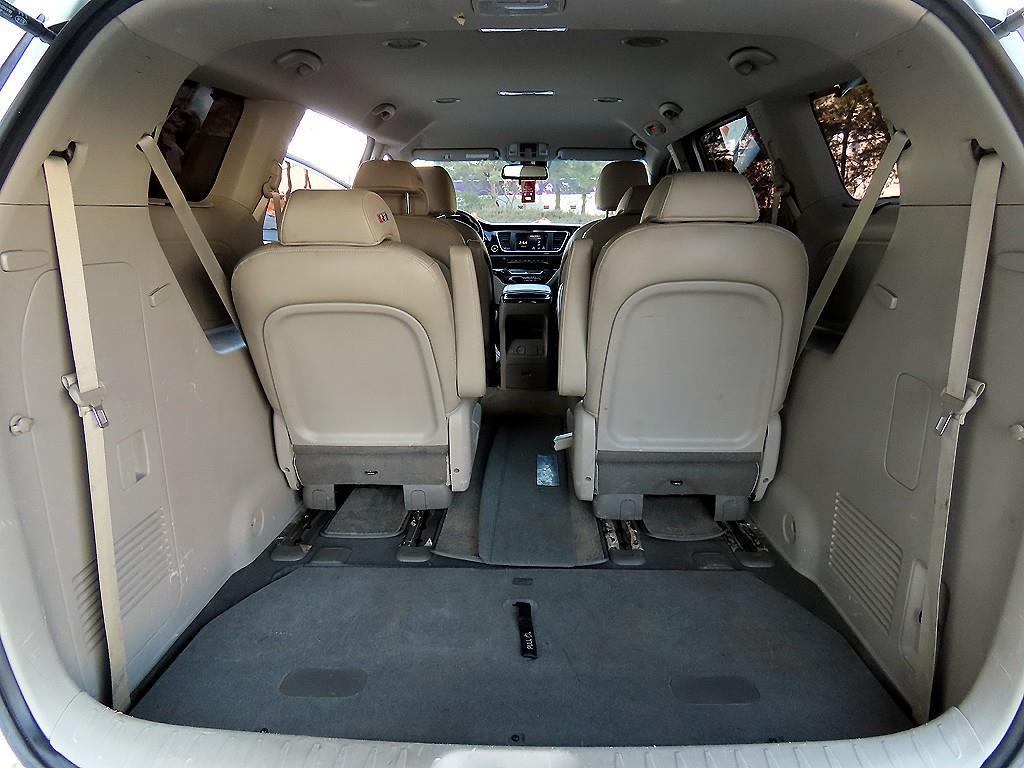 KIA Carnival 2019 Gris - Importación desde Corea - HF Imports Iquique - Foto 17