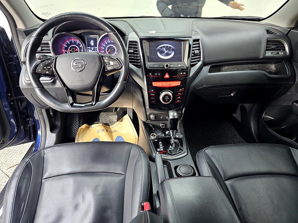 Ssangyong Tivoli - Vista 5