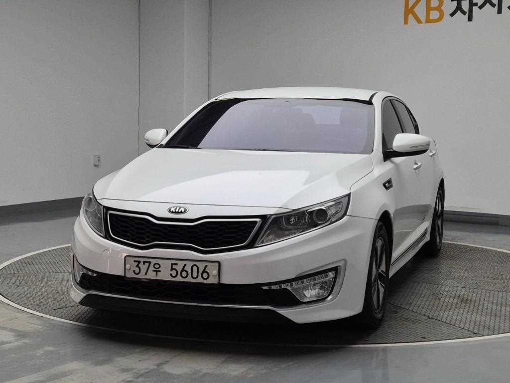 KIA K5 2013 Blanco - Importación desde Corea - HF Imports Iquique - Foto 1
