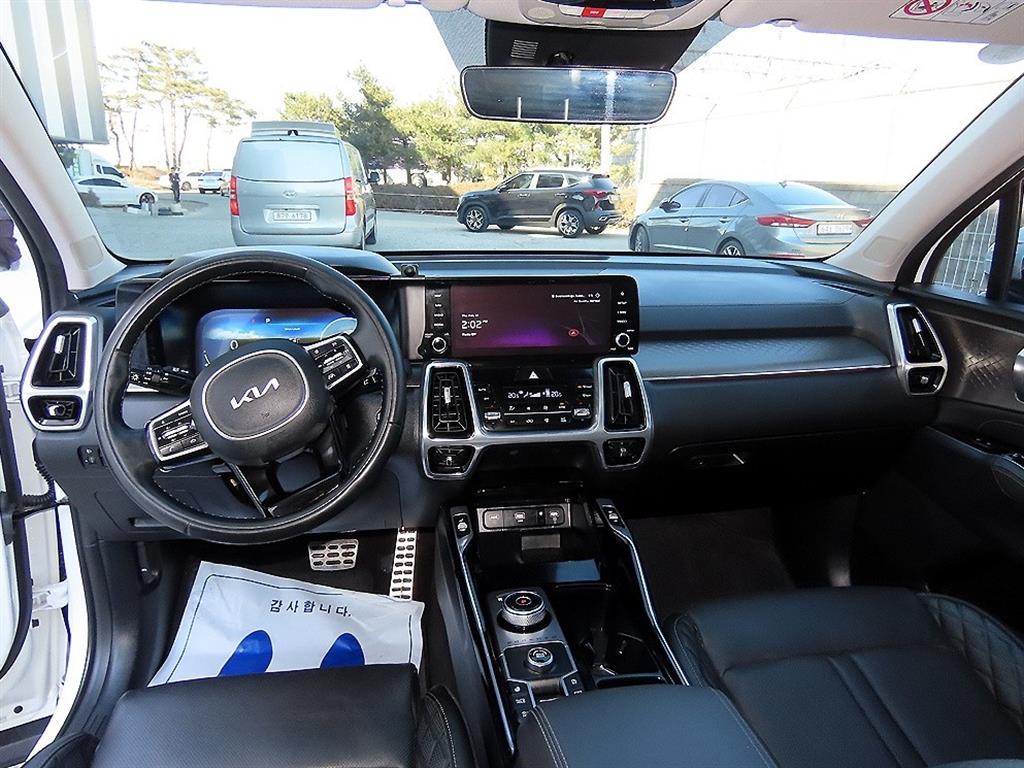 KIA Sorento - Vista 8