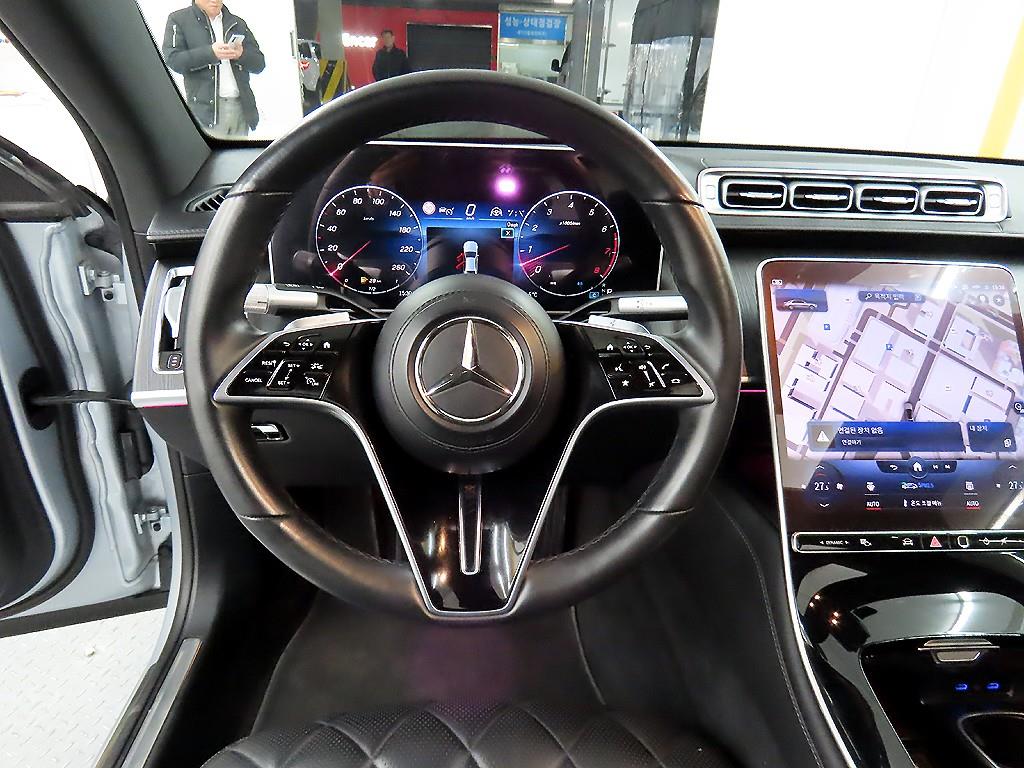 Mercedes Benz S Class - Vista 9