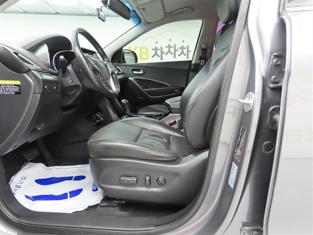 HYUNDAI Santa Fe - Vista 5