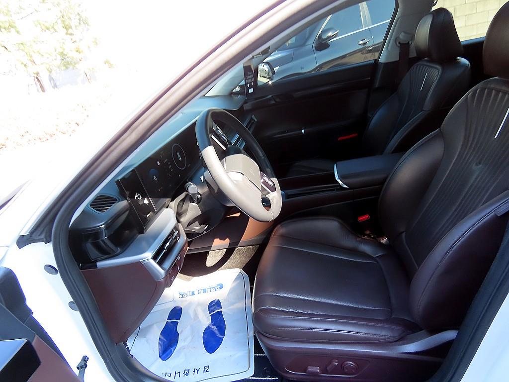 HYUNDAI Grandeur - Vista 5