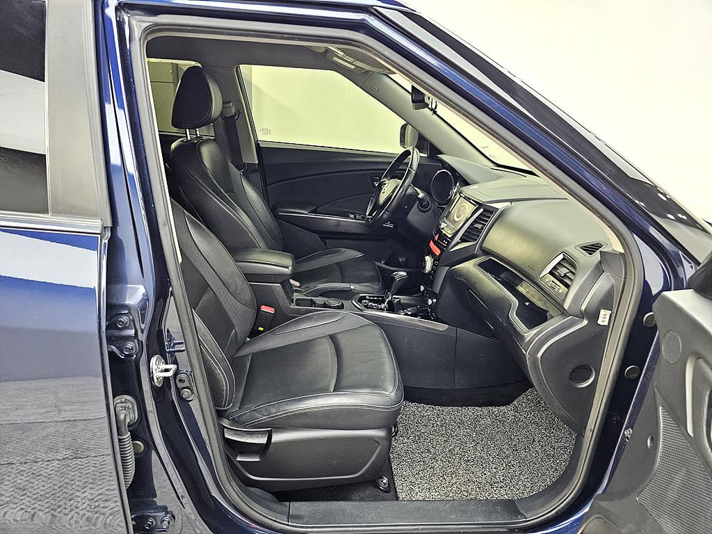 Ssangyong Tivoli - Vista 11