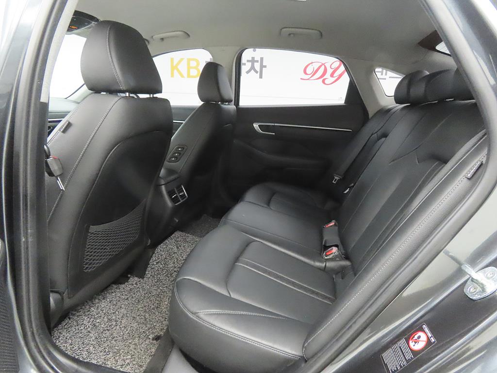 HYUNDAI Sonata - Vista 6