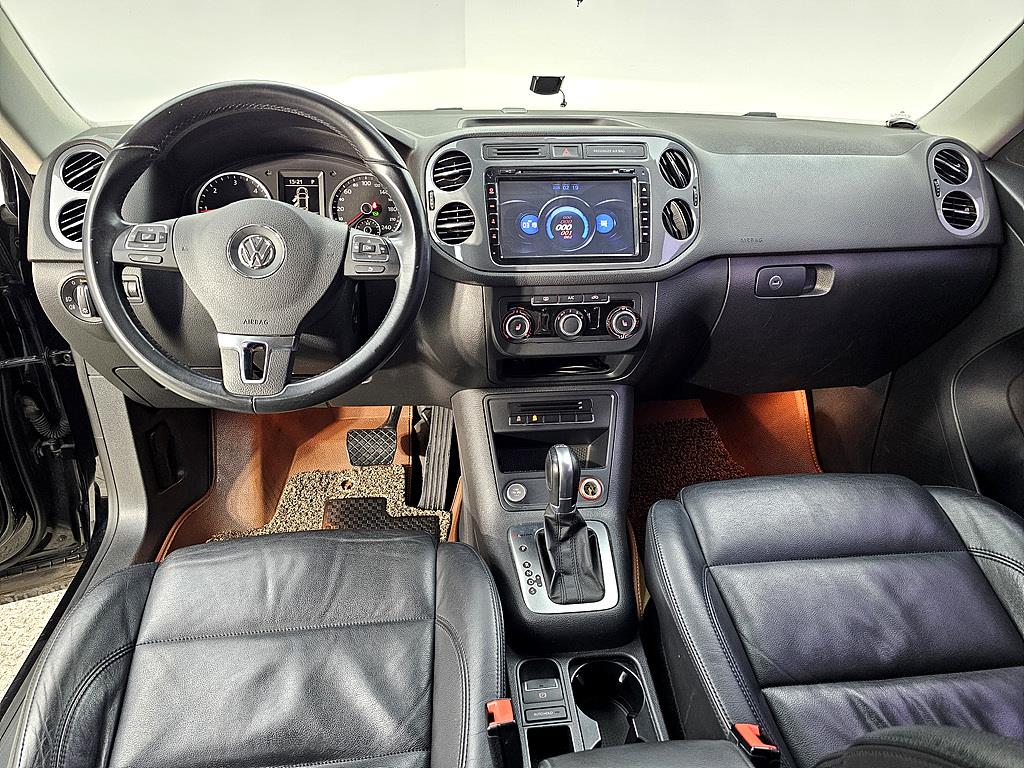 Volkswagen Tiguan - Vista 5