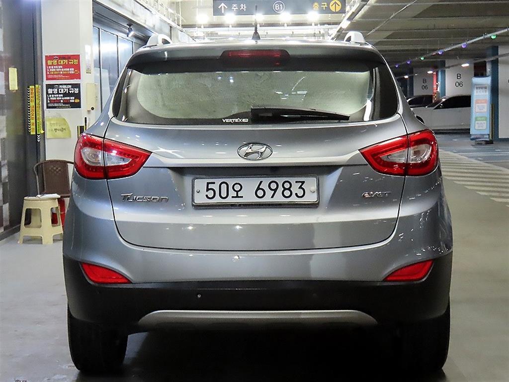 HYUNDAI Tucson - Vista 5