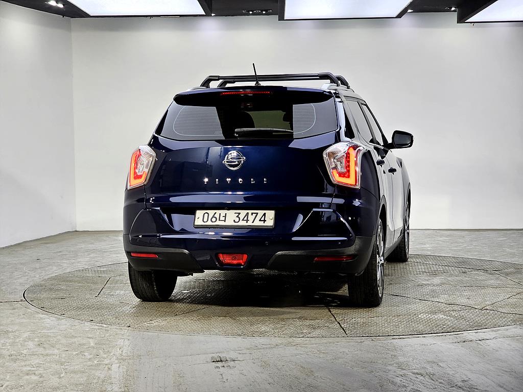 Ssangyong Tivoli - Vista 3