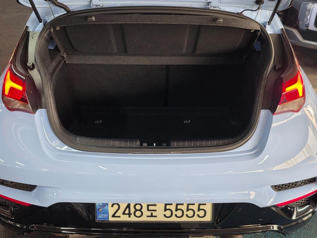 HYUNDAI Veloster - Vista 6